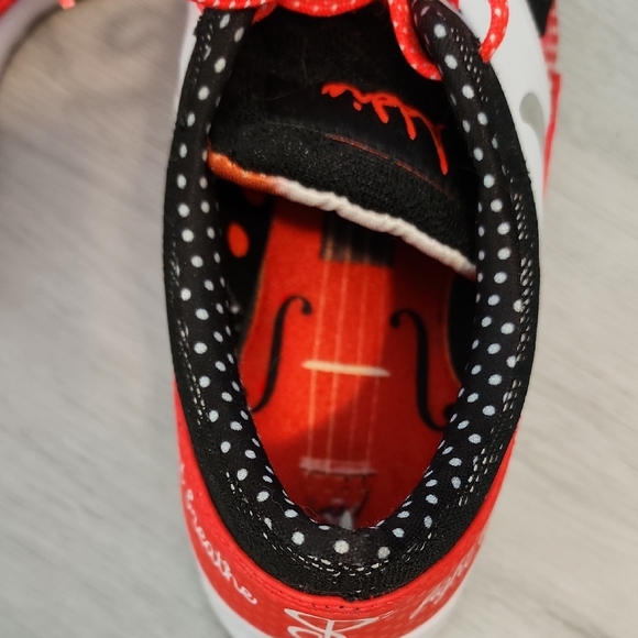 Nike Women's Red and Black Polka Dot Sneakers - Picture 4 of 6